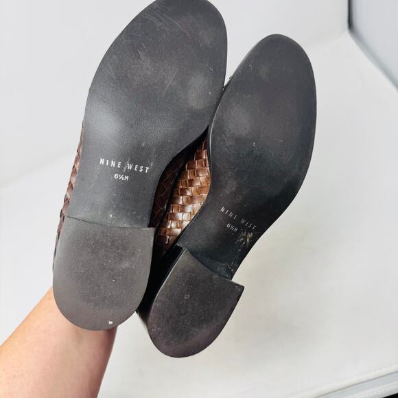 Vintage Nine West 6.5M Brown Woven Leather Loafers Block Heel Slip On Classic - Picture 9 of 12